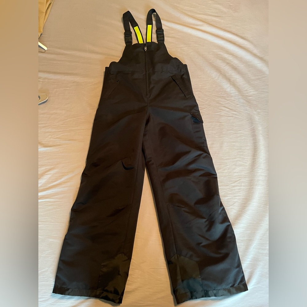 Magellan ski bibs in great condition